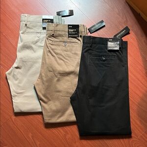 Banana Republic men’s‎ straight dress Chinos in Black, Tan, and Gray. NWT 34/32
